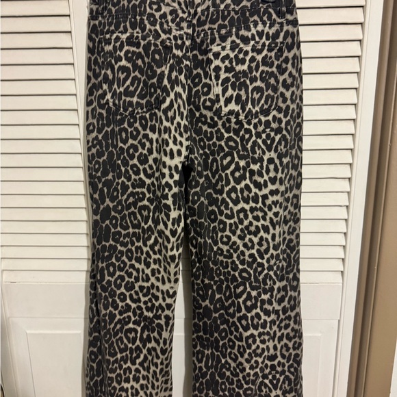 PrettyLittleThing Leopard Print Wide-Leg Pants - Picture 3 of 6